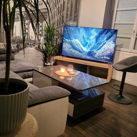 T2 Cosy Autonome H24 Parking Prive Attenant Tv 165Cm Netflix Wi-Fi Au Rez-De-Chaussee Alençon Εξωτερικό φωτογραφία